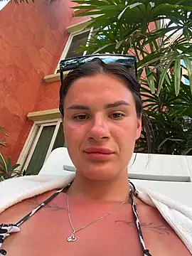 MiraReach's Webcam Show