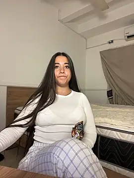 Chat XXX en directo de Nhefertary