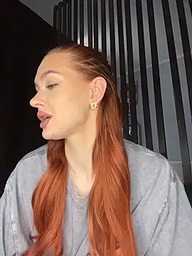 LittleFox___ Chat XXX in diretta