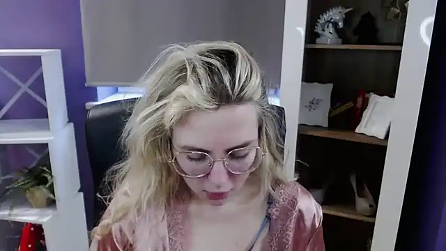 دردشة Zoey_Erotic الجنسية المباشرة