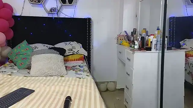 charlotte_077 Chat XXX live