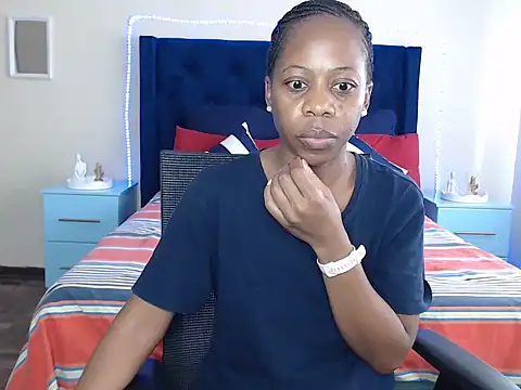 دردشة QUEENMANDYY الجنسية المباشرة