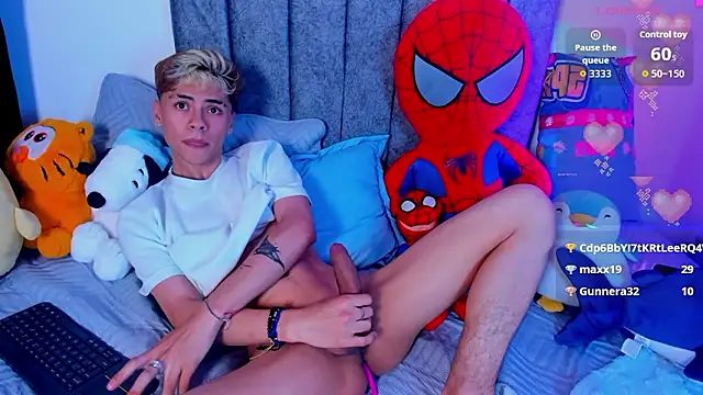 Show modela Callum_777 na web-kameri