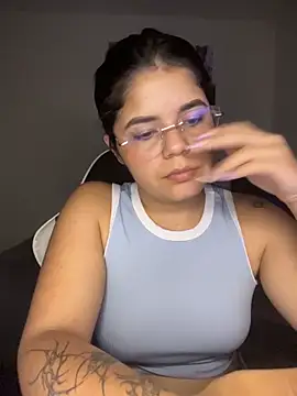 Chat +18 de 2Angela_ ao vivo