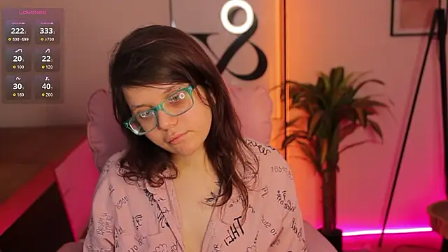 Ariell_Mini 现场XXX聊天