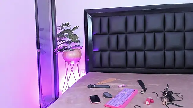 mia_roosee1: απευθείας συνομιλία ΧΧΧ