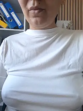 Emi_hot1 라이브 XXX 채팅