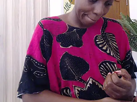 Chat +18 de black___ghodess ao vivo