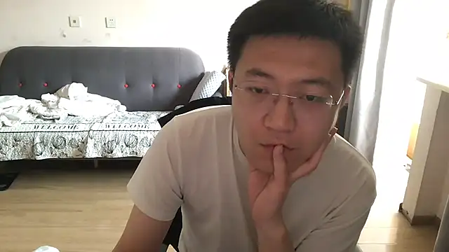 wang930115 即時 XXX 聊天