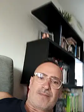 bobo672 网络视讯表演