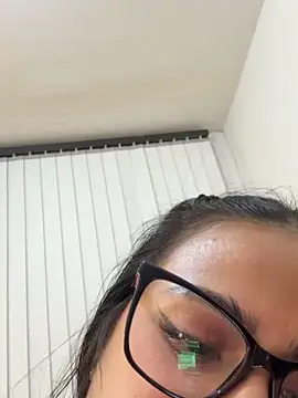 Chat +18 de Emily_cute777 ao vivo