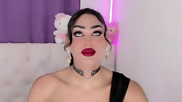 Živý XXX chat amal_baddell