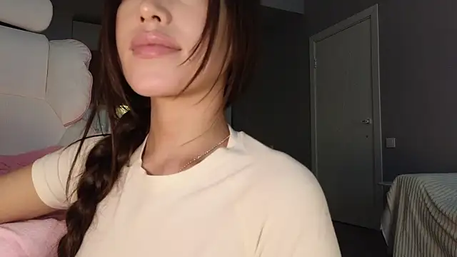 Ella_lee15: онлайн-секс-чат