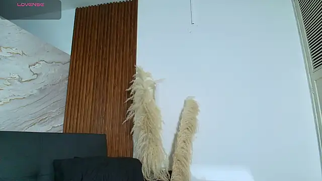 Samy_Grey01's Live XXX Chat