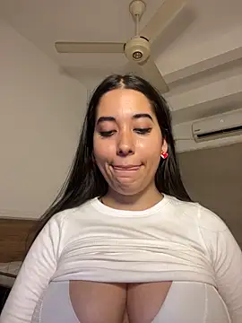 Nhefertary: онлайн-секс-чат