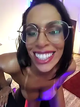 Show de NatzinhaMorenaHot na webcam