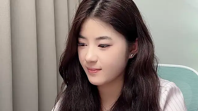 Nicole20266 在線直播表演