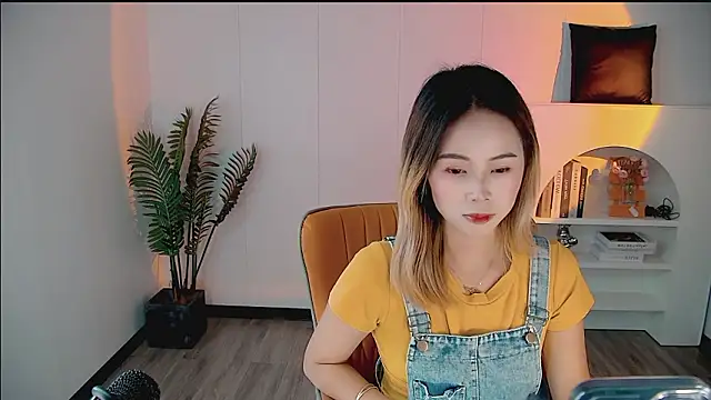 zhoulan-bb: онлайн-секс-чат