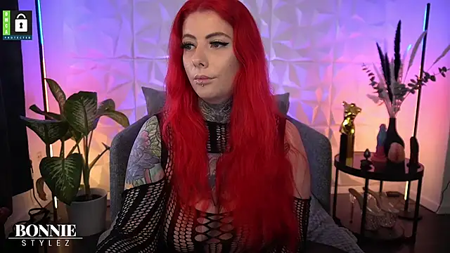 BonnieStylez webcam show