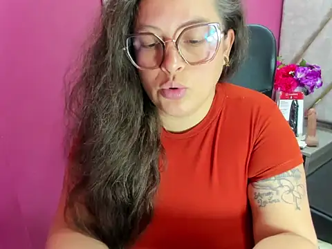 Sarah_Boobs_ Chat XXX in diretta