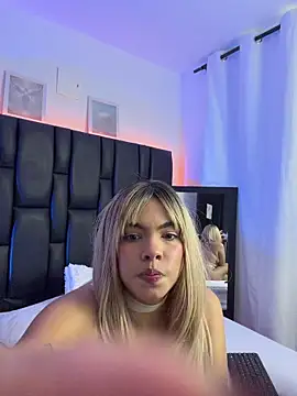 Kiri_Cutee live XXX chat