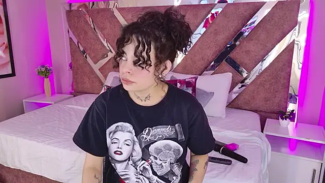 KatherineGomez live XXX chat