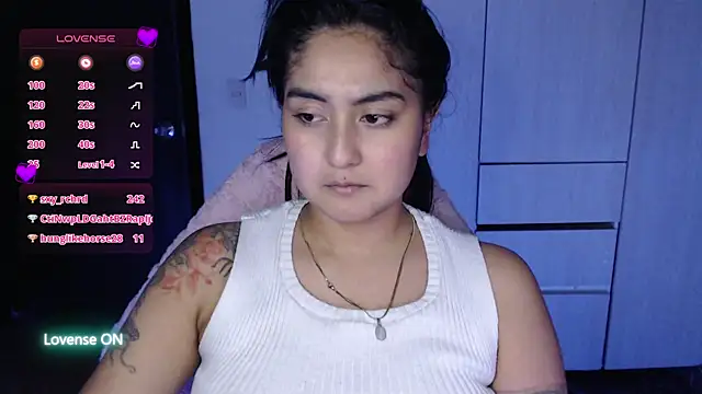 zakura_ania 即時 XXX 聊天