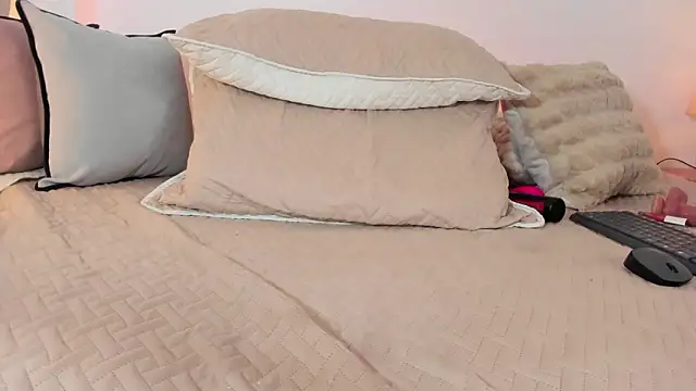 luciana_jam_ live XXX chat