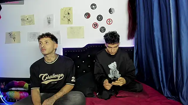 Chatroom XXX en direct de Wall_ee-