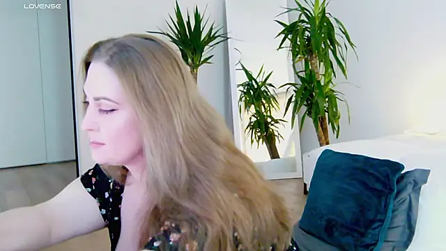 Miss_Magic_Eyes_ 即時 XXX 聊天