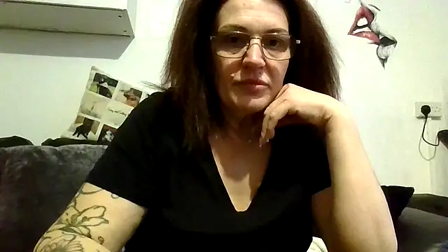 Chat +18 de RubyyRosee ao vivo