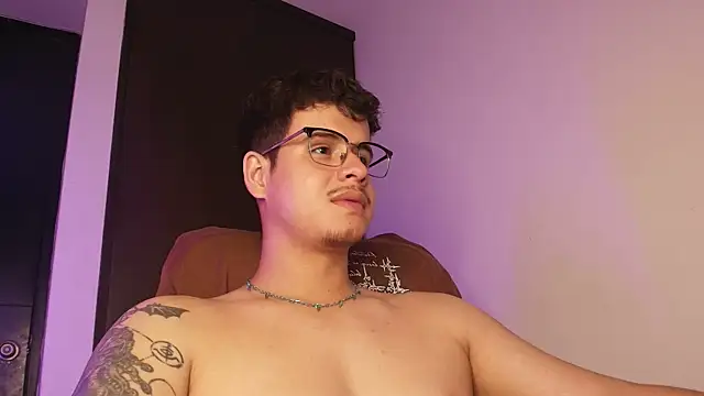 BjornSteel webkamerás műsora