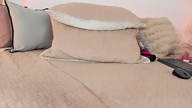 luciana_jam_ live XXX chat