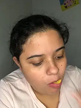 luisahot_9727 现场XXX聊天