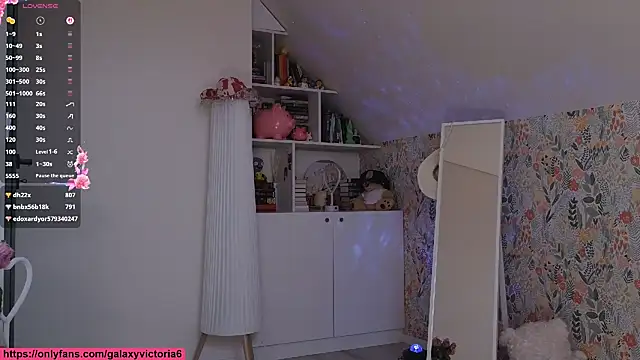 Онлайн чат XXX brilliantvictoria