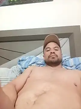 SwirledMonogamy: διαδικτυακό σόου στην κάμερα