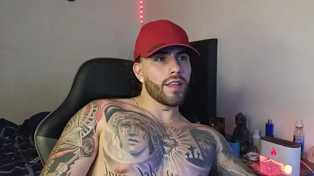 Ades_Lowe Chat XXX live