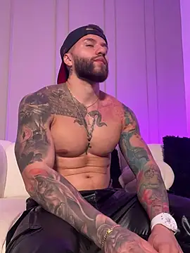 Frank_Farrell Chat XXX live