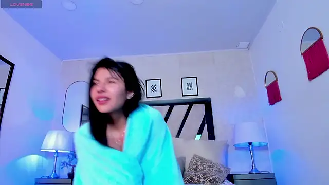 Pertunjukan Kamera Web Violettaa_Stone