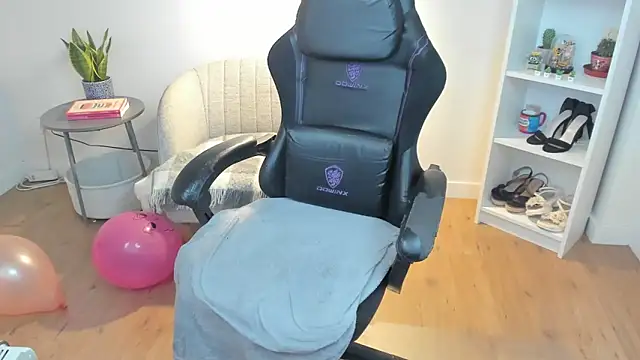 _BellaEvans_: απευθείας συνομιλία ΧΧΧ