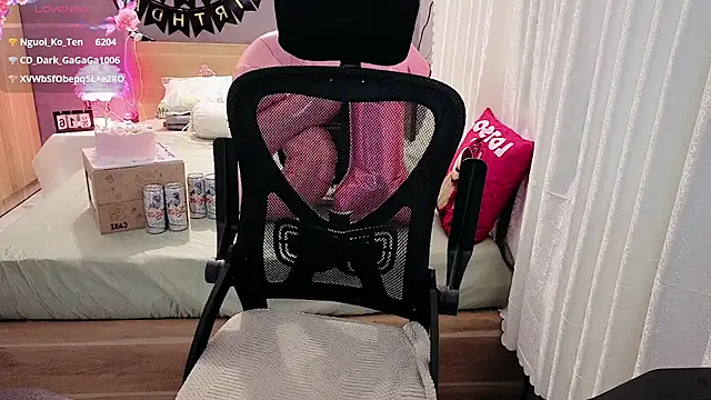 JENNIE-16 Live XXX Chat