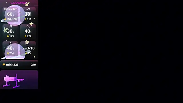 larah_uwu's Live XXX Chat