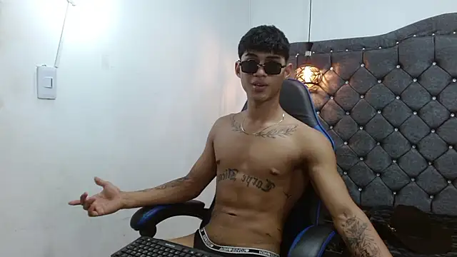 luka_big18のライブXXXチャット