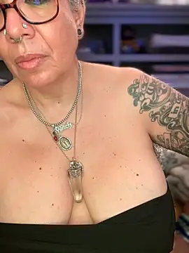 dieseldame1313 Live XXX-Chat