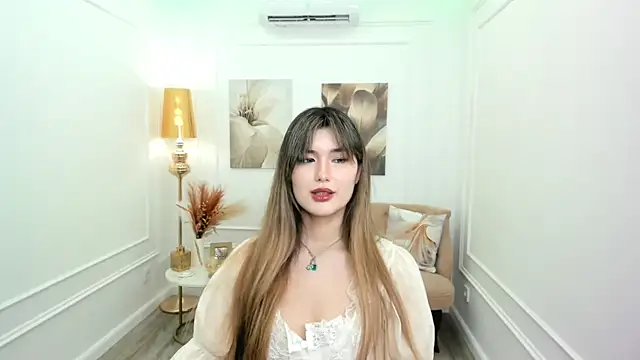 Chat +18 de AnneTLi ao vivo