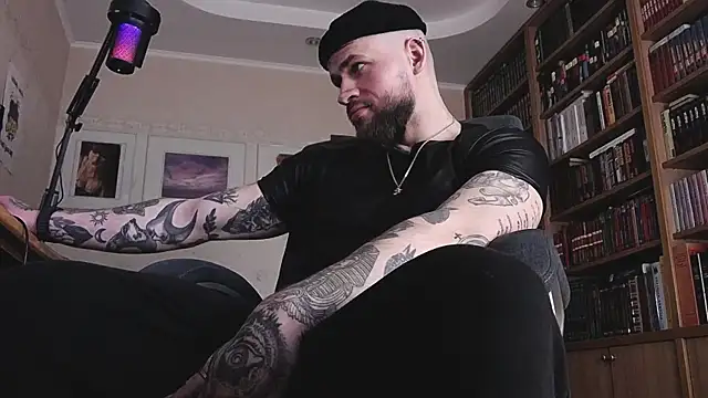 Онлайн чат XXX FindomJason