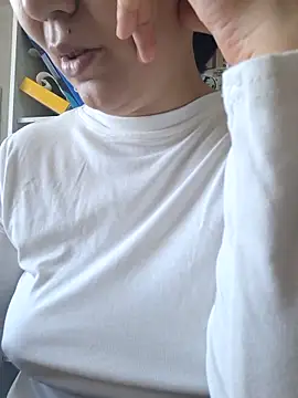 Sembang XXX Secara Langsung Emi_hot1