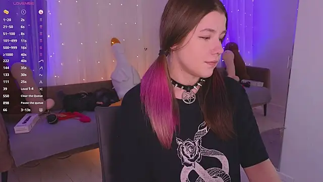 Mira_Falls live XXX chat