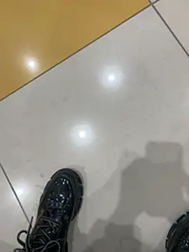 CrazzyChicksのライブXXXチャット