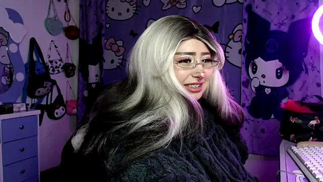 XXX chat uživo modela lussyevans24